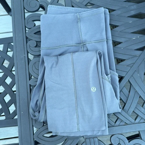 Lululemon Fast & Free 19” Crop Leggings: Black, Gray, Blue. Specify color. - Picture 3 of 6